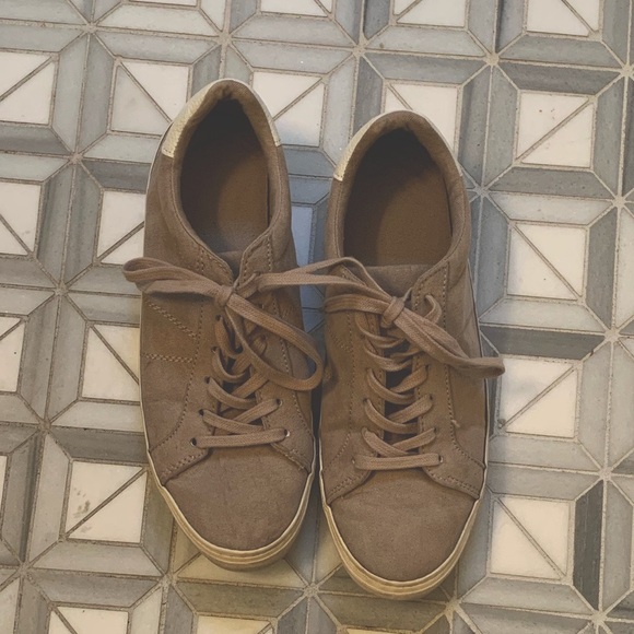 EUC Old Navy Tan Suede Sneakers Sz 7 - Picture 1 of 3